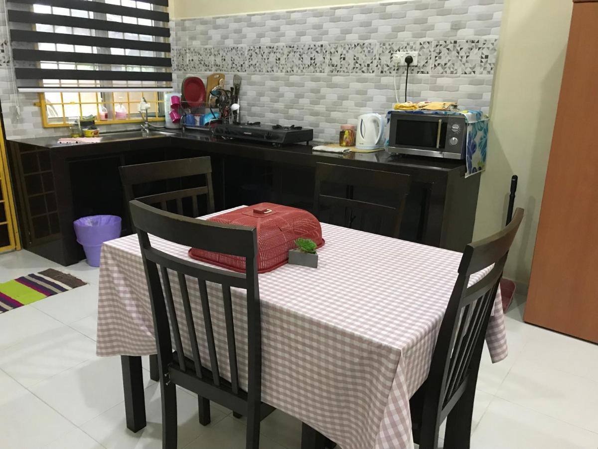 Homestay Talina Куала-Тренгану Экстерьер фото